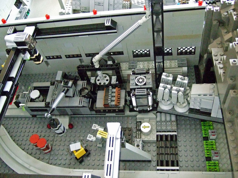 Illustration for article titled The Mother of All Lego Star Wars Battles